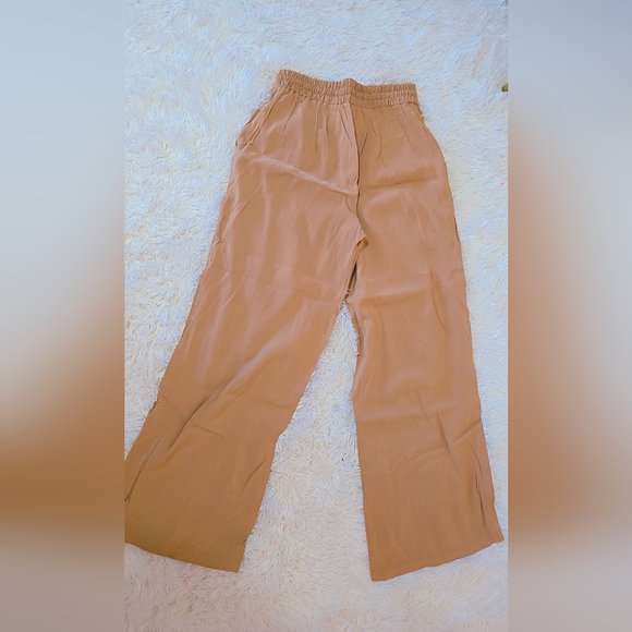 Brand new brown, wide leg, dress pants in US 8. 6 can wear it (not stretchy). - Picture 3 of 4